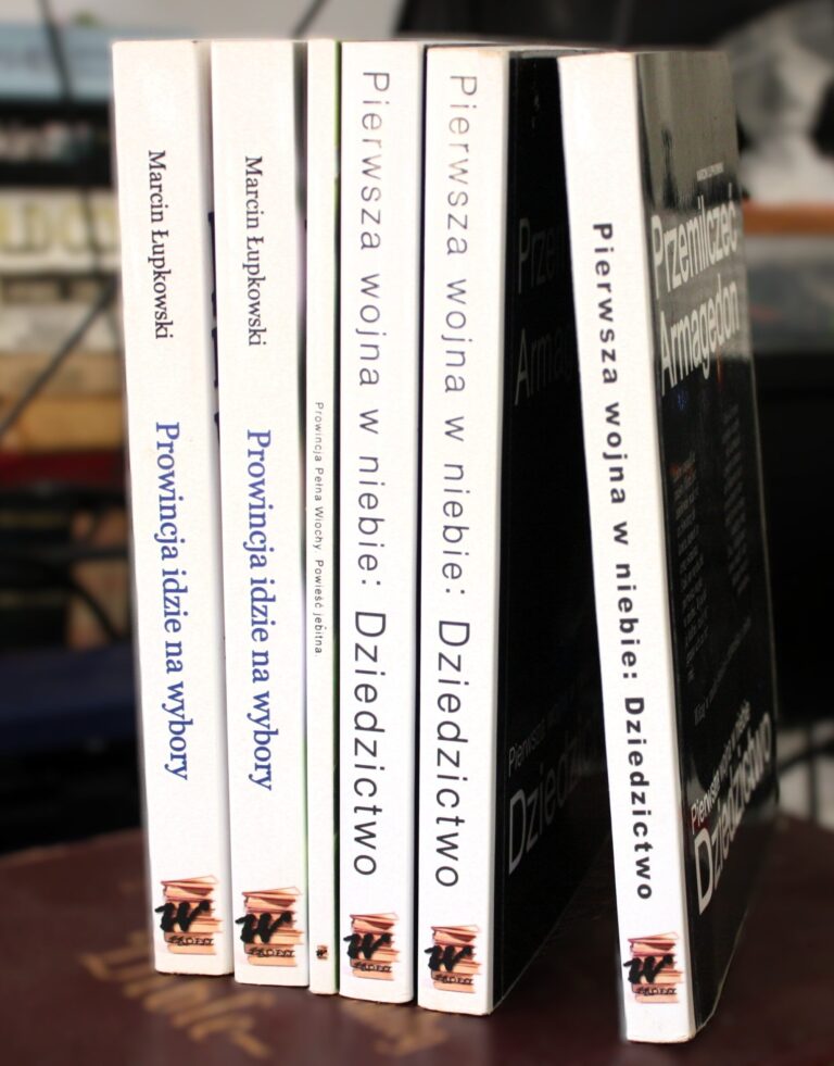 Trzy książki, cztery wydania